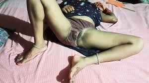 Desi Randi Village Bhabhi Sucking Guys Cock Talking Sexy: Beach Beach Porn