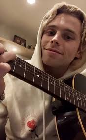 33 ideas de Luke Hemmings ❤️