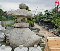 Nozura Gata Lanterns Japanese Garden Japanese Stone Lanterns Traditional Japanese Garden