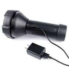 When activated, you can choose from two settings. Ledlenser P18r Work Rechargeable Flashlight 4500 Lumens