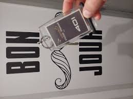 HÔTEL VICTOR MASSÉ (París, Francia)