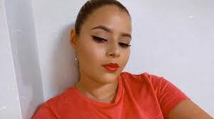 Alba Mera's Instagram, Twitter & Facebook