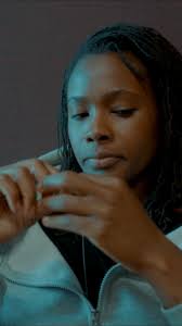 Let's get those mirrors up stat! 🤣 #TheChallenge41