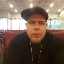 UN LOCO ENAMORADO TU MASCOTA FIEL!!! 🐺♥️ QUE LES PARECIÓ ESTA VERSIÓN???  ESTÁ RIQUÍSIMA PA CANTARLA EN VIVO 😍😏 #michichi #elguaynaabichi  #aguinaldo #feliznavidad