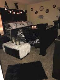 Nice 70 Diy Couple Apartment Decorating Ideas Https Moodecor Co 1227 70 Diy Couple Apartment Decor First Apartment Decorating Couples Apartment Bedroom Decor