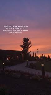 45 Trendy Ideas Quotes Tumblr Wallpaper Pictures Sunset Quotes Wallpaper Quotes Sky Quotes Aber ist es nicht seltsam, dass ausgerechnet jetzt, wo es wieder einmal an die veröffentlichung geht, schon wieder eine sehr dubiose attacke mit helmkamera und mit symbolen und sprüchen bekritzelten gewehren äußerst.