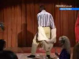 He has an older sister, hilary banks, a younger sister, ashley banks, and a younger brother. Carlton Banks Youtube