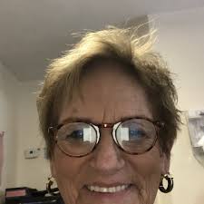 I don't know how many Starbucks' baristas get my (simple) name wrong, so  this image made me smile (mine are typically marked Paul