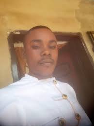 How many tonnes of ballast does a 3bedroom take.equiva"ent to how many  lorries?