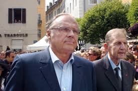 Messieurs gérard louvin et daniel moyne ont la preuve que leur neveu a été manipulé par des tiers peu scrupuleux, cupides et avides, avaient fait savoir leurs avocats, maitres ayela et bekerman. Accusations D Inceste Contre Gerard Louvin Et Son Mari Le Couple Denonce Un Chantage
