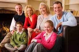 Image result for tbn:89j_M0kB5dmhMM::www.portaldafamilia.org/images/familia1a.jpg