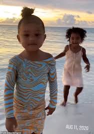 Many are wondering, is there a possibility that kylie jenner and rapper travis scott have secretly gotten married? Kylie Jenner And Travis Scott Share Adorable Images Of Daughter Stormi In 2021 Kylie Jenner Jenner Kids Hot Pink Sports Bra