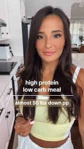 Autumn Mercer's Instagram, Twitter & Facebook