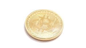 El bitcoin nació en internet en el año 2009 como una moneda de trueque por los servicios prestados entre los internautas que se acogieron a este sistema propio de intercambio. El Mayor Vendedor De Oro De Mundo Por Internet Acepta Bitcoin