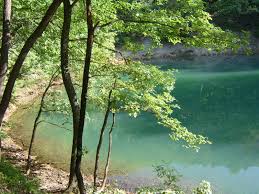 La lacul albastru și crăpătura. Top 5 Motive Sa Alegi O Vacanta In Baia Sprie Maramures Piata Turistica Din Romania Infotravelromania Ro
