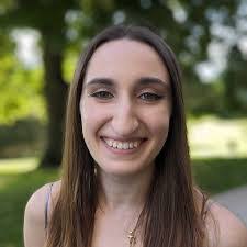 Sarah Eisenstein's Instagram, Twitter & Facebook