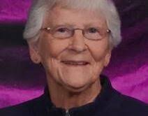 Leanna Heath's Instagram, Twitter & Facebook