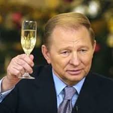 Про це кучма написав у колонці для lb.ua в межах . Kuchma Leonid Danilovich Genshtab
