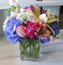 The Way Of Making Perfect Flower Arrangement For Interior Colorful Flowers Arrangements Beautiful Flower Arrangements Flower Arrangements