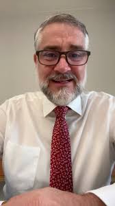 Garantir os direitos do povo, gerar empregos e retomar o crescimento: esse  é o compromisso do presidente @LulaOficial e de todos nós que acreditamos  na reconstrução do Brasil. 🎥 Audiovisual/PR