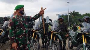 Garuda wisnu kencana cultural park and bali nusa dua theater are cultural highlights, and some of the area's popular attractions include. Pangdam Jaya Dudung Abdurachman Who Took Off Rizieq Shihab S Billboards Was Once Hit By A Major Waktunya Merevolusi Pemberitaan