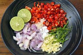 Untuk resep makanan ada ayam suwir nih. 5 Tips Membuat Sambal Matah Yang Segar Lezat Untuk Menu Cocolan