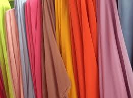 Sifon bahan sintetis yaitu sifon jenis ini karakternya dapat disesuaikan karena dibuat dengan. Tempat Bikin Kaos Jahit Sablon Bordir Jenis Kain Sifon