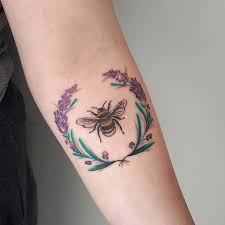 41 Cute Bumble Bee Tattoo Ideas For Girls Page 2 Of 4 Stayglam Bumble Bee Tattoo Bee Tattoo Pattern Tattoo