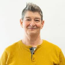 Lynn Mickelson's Instagram, Twitter & Facebook