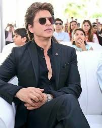 Check out our shah rukh khan selection for the very best in unique or custom, handmade pieces from our home & living shops. Pin Auf Shahrukh Khan