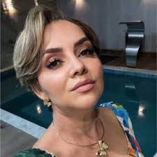 Conheça a trajetória de Maria Carolina Belluzzo, que saiu de Campestre, em  Minas Gerais, para se tornar uma referência em nossa empresa. Além de  empoderar outras mulheres, Carol participa de projetos… |