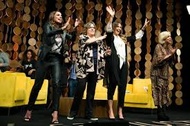 As jornalistas mônica waldvogel e teté ribeiro, a atriz camila morgado no primeiro saia justa de janeiro, mônica, teté, camila e leo começam o programa falando sobre. Barbara Gancia E Maria Ribeiro Nao Tem Contratos Renovados E Deixam O Saia Justa Do Gnt Gzh