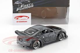This is still lame and stupid but there's something really fun and entertaining in this one. Jadatoys 1 24 Nissan 350z Movie Fast And Furious Tokyo Drift 2006 97172 Model Car 97172 253203006 801310971727 4006333064197