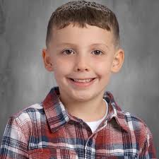 We are delighted to introduce Monica Faiella, the newest member of the  World Languages department at STB! Monica discovered her passion for  teaching while working as a substitute teacher during college, and