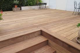 Construire Un Escalier En Ipe Avec Ma Terrasse En Bois Terasse Bois Terrasse Ipe Terasse Bois Piscine