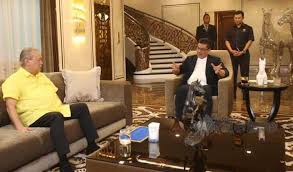 Sulaiman, 55, yang juga setiausaha umno bahagian masjid tanah adalah anak kelahiran jalan bangsal rebah, kampung durian daun, masjid tanah, di sini. Sultan Johor Komited Majukan Melaka Johor Bersama