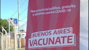 Personal de una cafetería de santa cruz de tenerife comprueba el certificado de vacunación de una en este caso sería complicado el certificado covid; Reanudan Vacunacion En Estadio De La Plata Luego Del Escandalo As Argentina