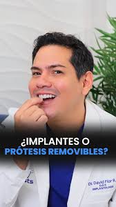 Después de visitar varios consultorios sin obtener resultados, encontró en  SmartDentists la solución que buscaba.💥 ✨Gracias a un tratamiento  personalizado con implantes dentales, ahora disfruta de una sonrisa que le  brinda confianza