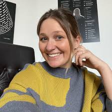 Виробництво яблучних чипсів у Івано-Франківську. Фабрика зоомеблів із  Донеччини. Львівське ательє. Мережа копіювальних центрів у Маріуполі.  Виробник натуральних продуктів із Київської області. Виробництво іграшок із  дерева у Львові. Pet care стартап ...