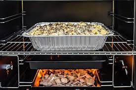 Use the smoke vault for a variety of foods from ribs to a whole turkey or even baked pies. Camp Chef Smoker Smoke Vault Smoke Vault Extra Gross Mit Edelstahltur Und Verstellbaren Einlegeboden Smv24 Amazon De Garten