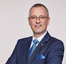 A 20 legbefolyásosabb magyar HR vezető 2025-ben: Varga Csaba, Danubius  Hotels Zrt.- HR Portál