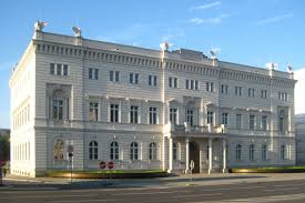 Book the hotel unter den linden in krems for as little as 114.00 eur! Datei Berlin Mitte Unter Den Linden 1 Kommandantenhaus Jpg Wikipedia