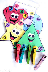 Shapes Counting And Colors Busy Bag With Printable Preschool Activities Shapes Preschool Preschool Fun