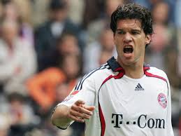 Michael ballack's son emilio (18) tragically killed in quad accident the young man was crushed under his quad while riding near the family's vacation home in portugal. Wird Bayern Profi Thiago Ein Zweiter Fall Ballack Kicker