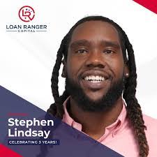 Stephen Lindsay's Instagram, Twitter & Facebook