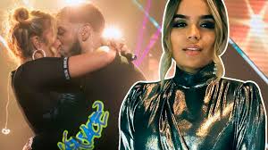 Karol g presenta su lujosa adquisición tras cumplir 14 años de carrera artística. Ahora Si Son Novios Karol G Se Besa Con Anuel Aa En Pleno Escenario Famosos Univision