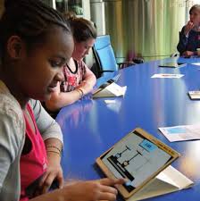 Le projet de l'enseignement catholique pour réenchanter les possibles :  explorer, penser, partager