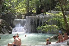 12 Atemberaubende Naturpools In Aller Welt Naturschwimmbader Thailand Reisen Orte Zum Besuchen