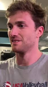 aaw the way he interact with fans is so genuine. CODY KESSEL everyone!! ❤️  #codykessel #usavolleyball #vnl2024