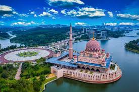 Taman putra perdana putrajaya bukanlah taman biasa, karena selain untuk wisata. Premium Photo Jabatan Perdana Menteri At Daytime In Putrajaya Malaysia